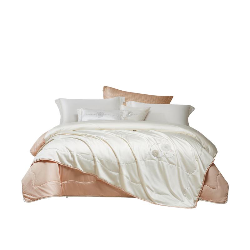 

Luolai All-Season 100% Silk Comforter 150x215cm