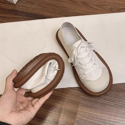 Zapatos de mujer de moda nuevos de primavera y otoño, zapatos sencillos, feos, bonitos, pequeños, blancos, cómodos, de cabeza grande, de cuero sintético.