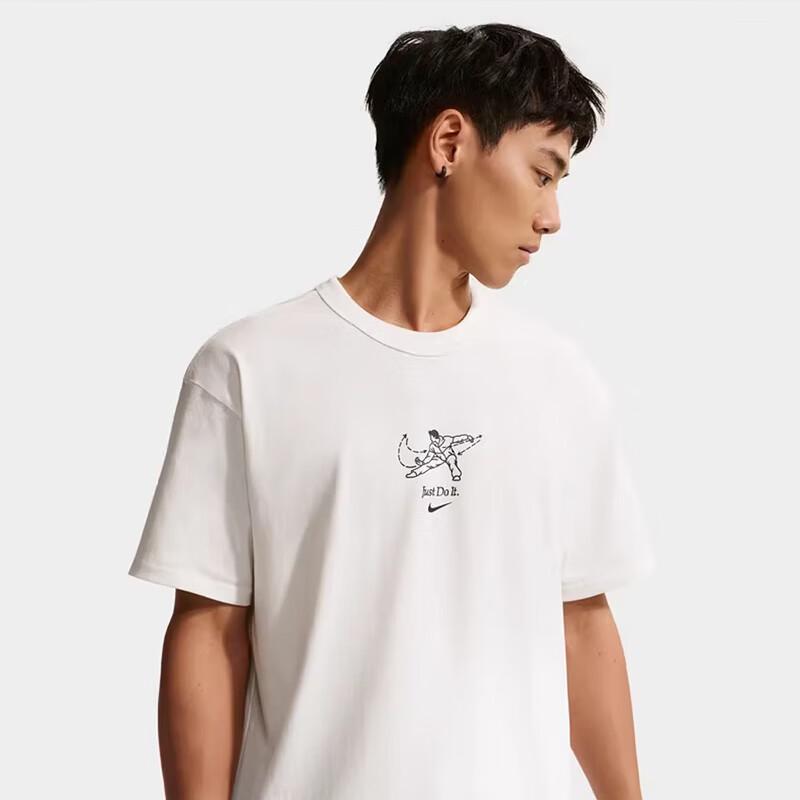 Nike Men's Round Neck Short Sleeve Knitted Sports Shirt