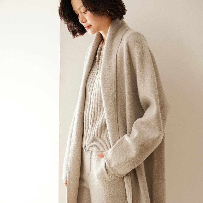 

Женский трикотажный кардиган средней длины: Новый свободный стиль, утолщенная кашемировая куртка, Осень/Зима 2024. One Size