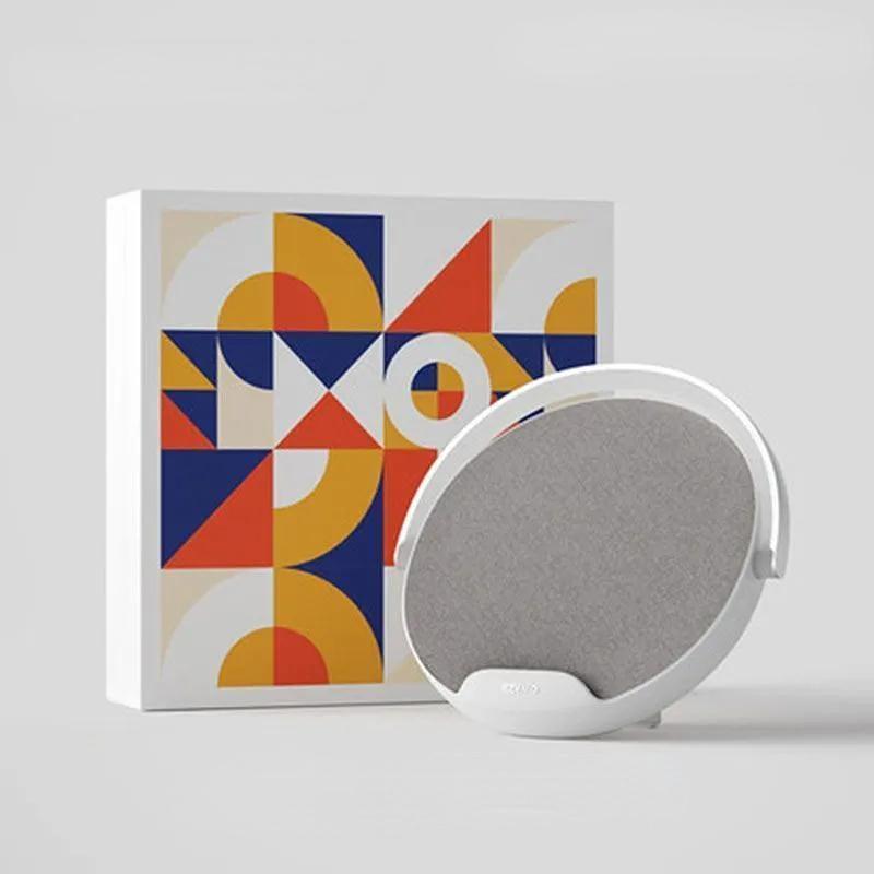 

Скульптор Bluetooth-динамик мобильного телефона с беспроводной зарядкой для дома и улицы Умный маленький динамик сабвуфер серебряный