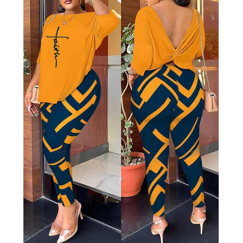 

Женский костюм-двойка с длинными рукавами и принтованными брюками S