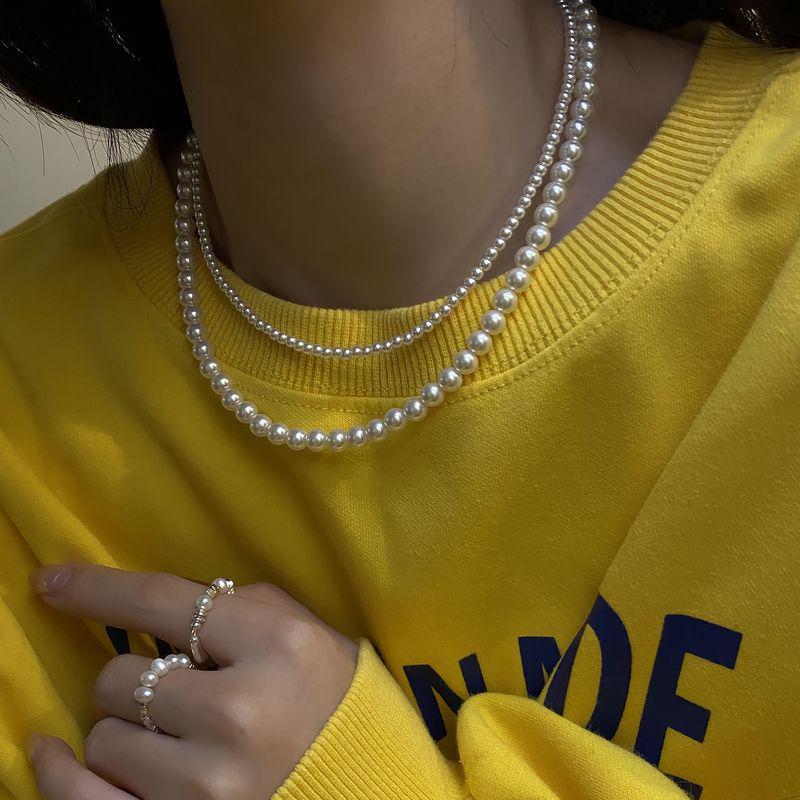 Náhrdelník z bílých perel Shijia - Elegantní, svěží a luxusní řetízek z mušlových perel pro ženy