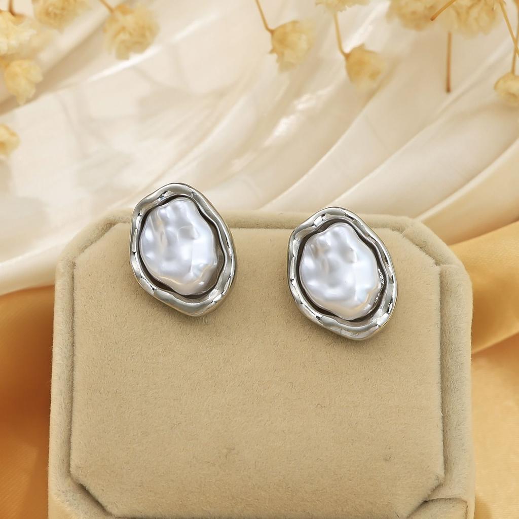 Trendy spesialformet perlesett, retro luksus temperament halskjede, øredobber, ringsett.