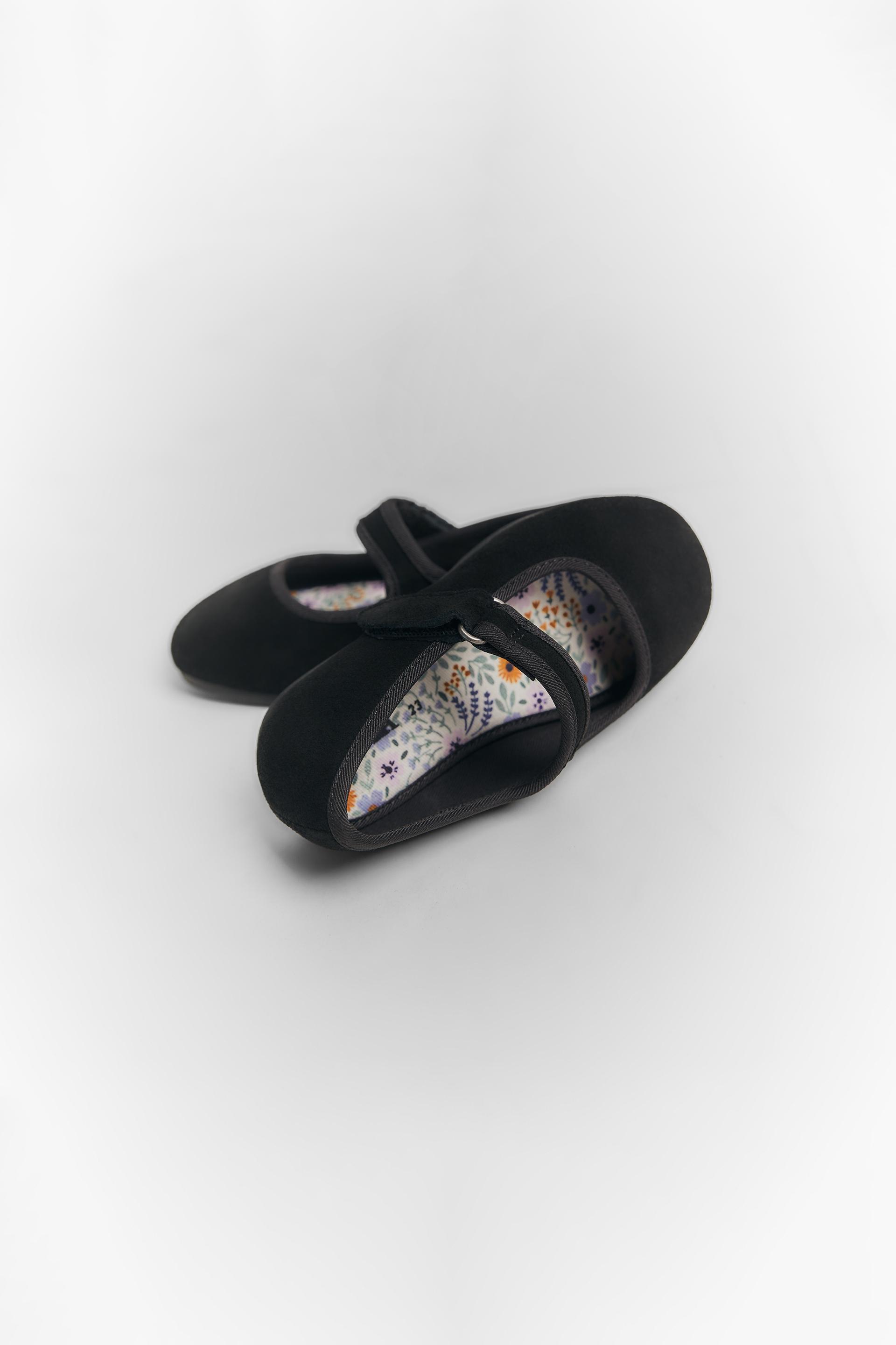 

LEATHER BALLET FLATS