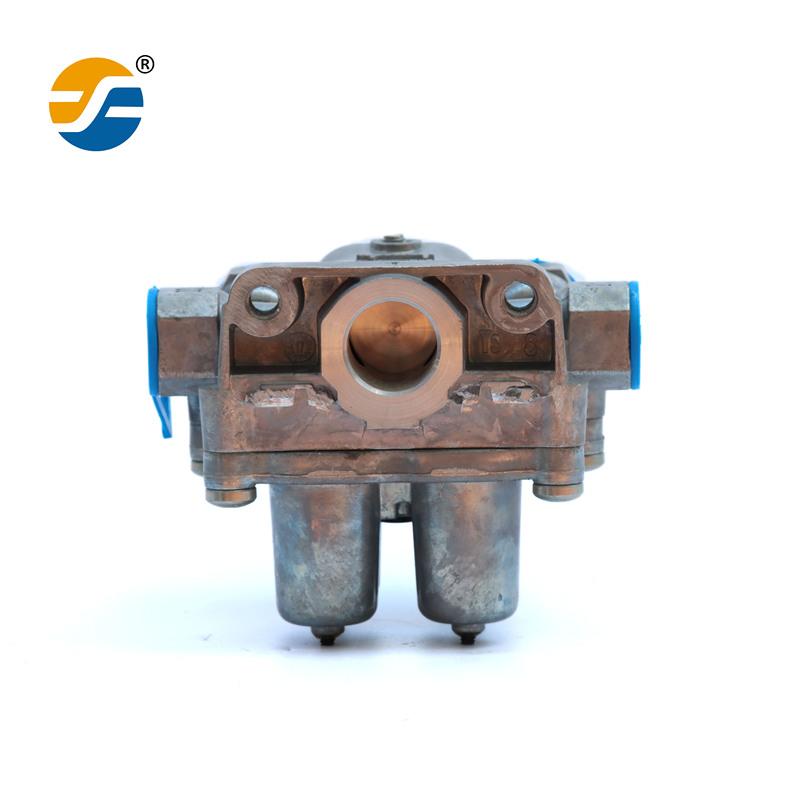 4 Four-Circuit Protective Valve Original 9347141100 Brake Valve for Bus Spare Parts