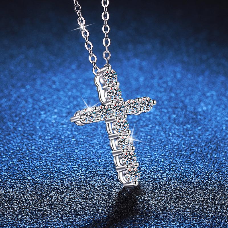 S925 Sterling Silver Moissanite Cross Necklace for Women - Elegant Full Diamond Pendant in Simple Fashion Design.