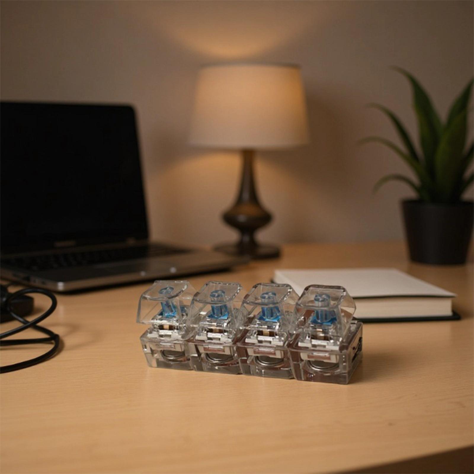 

Mechanical Keyboard Switch Keychain Set Transparent Switches Stress Relief Toy Keyring with Metal Clip for Key Holder Decoration One Size білий