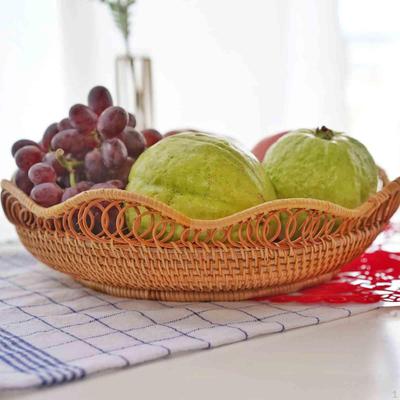 Handgefertigtes Obsttablett aus Weidengeflecht zum Essen und Präsentieren