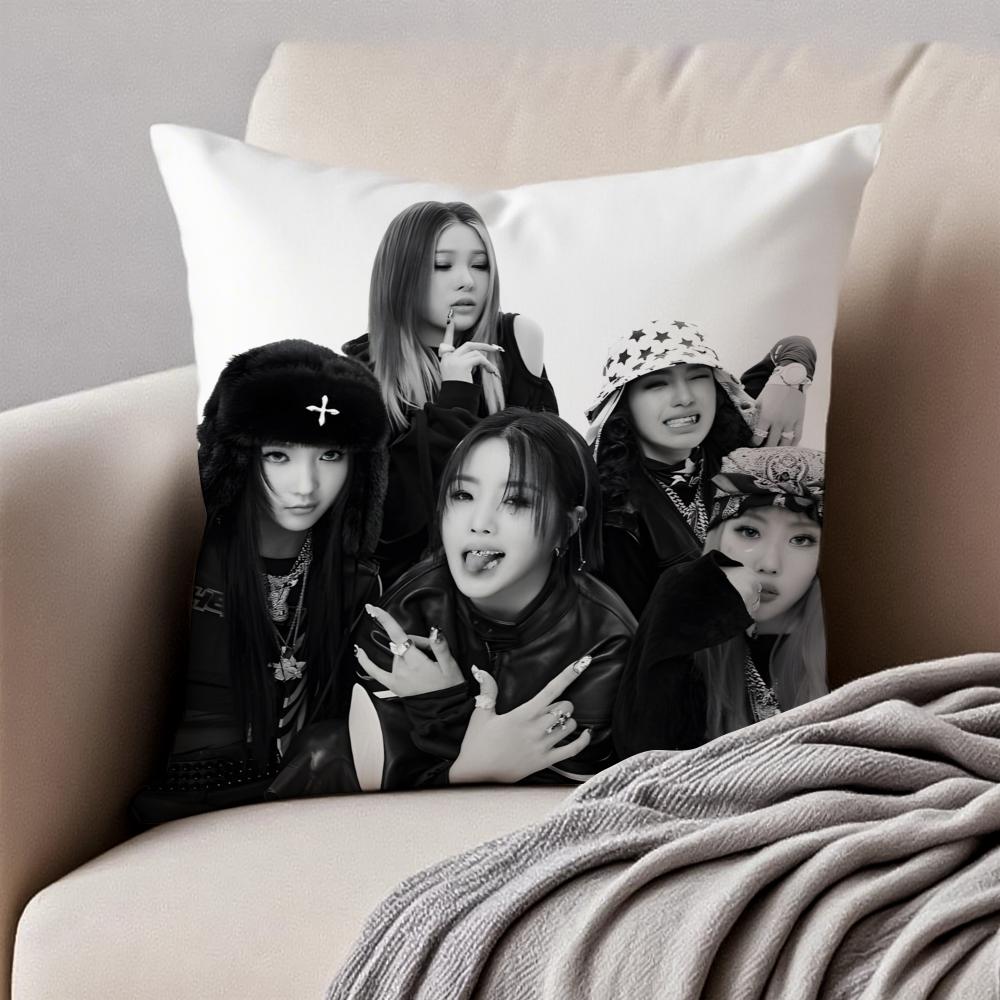 GirlGroup Kpop YYOUNG PPOSSE Cushion Cover Pillowcase Antidustmite Invisible Zipper Short Plush Sofa Cushion