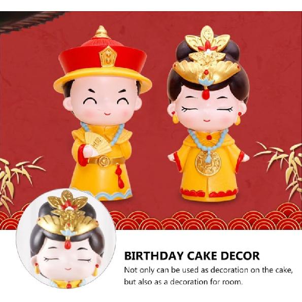 Garneck 2Pcs Chinese Empress and Emperor Cake Decoration Traditional Chinese Figurines Resin Tabletop Decor Statues for Wedding Birthday Bridal