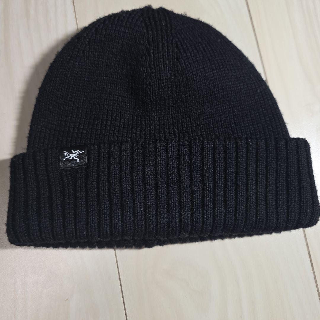Used ARC TERYX MALLOW TOQUE Knit Hat Black