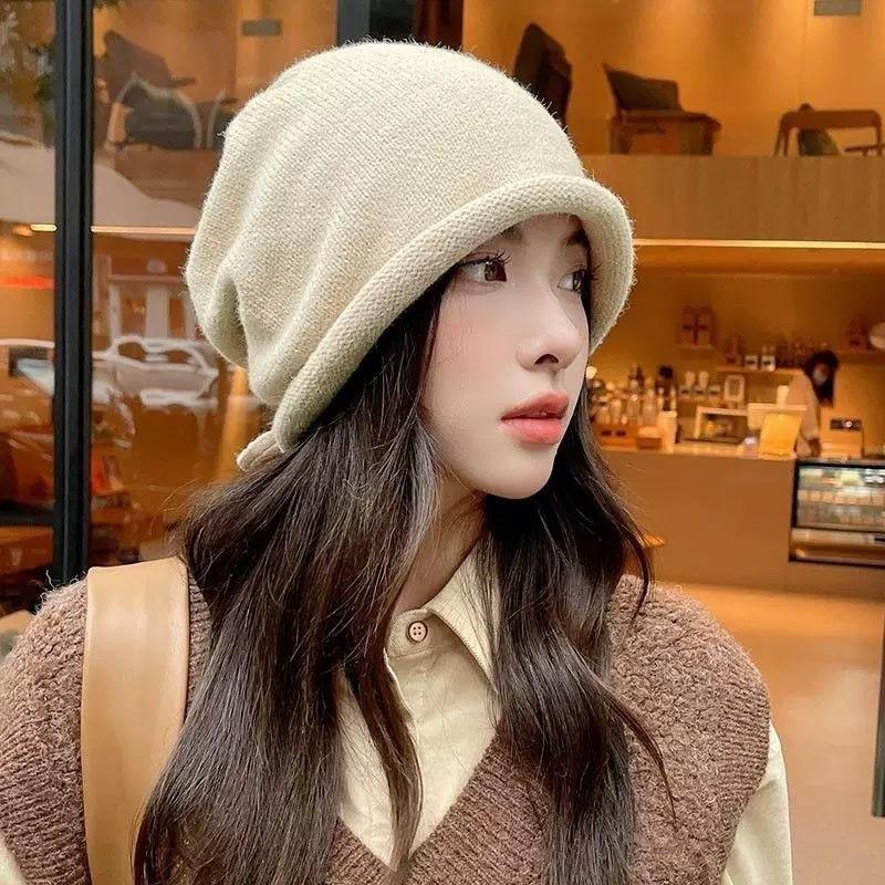 Autumn and winter hats women's cold hats big head circumference versatile knitted thin crimped outdoor stacking hats women's winter