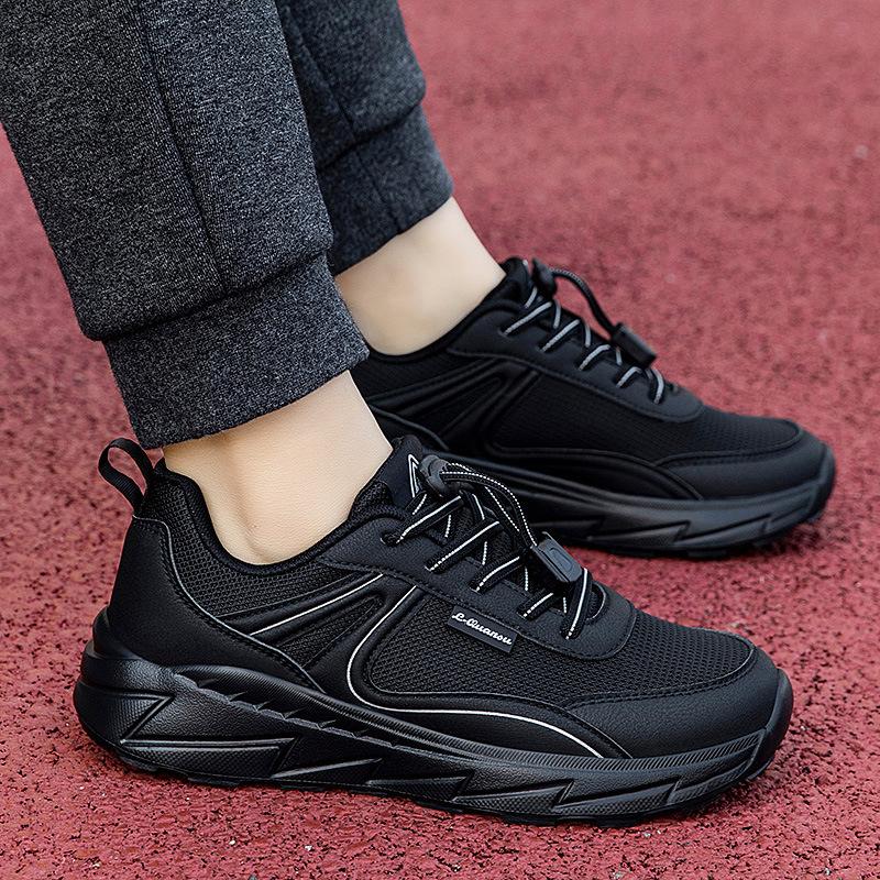 2025 Frühling Mittelalterliche und ältere rutschfeste weichsohlige Flyknit atmungsaktive Mesh Freizeitsportschuhe Wanderschuhe Mutterschuhe Herrenschuhe