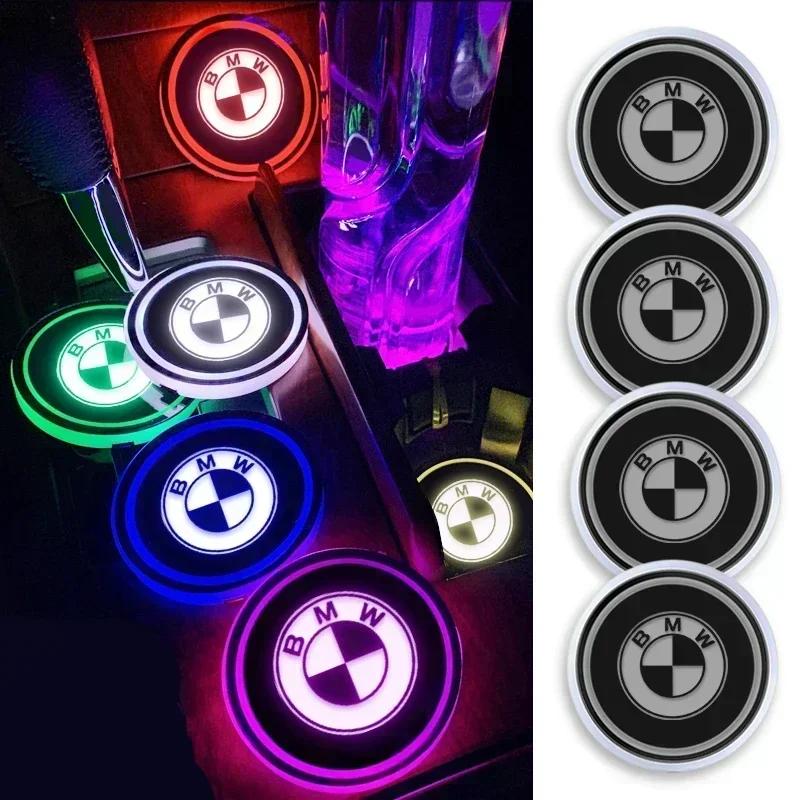 2ks LED Svietiaci Podložka pod Hrnček do Auta Protišmyková Podložka Pre BMW 7 6 5 3 GT 1Séria X5 X6 M E70 E71 E90 E93 F30 F10 E92 E60 E87