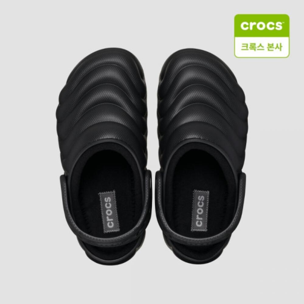 Crocs Classic Lined Over Puff Clog 210059 001