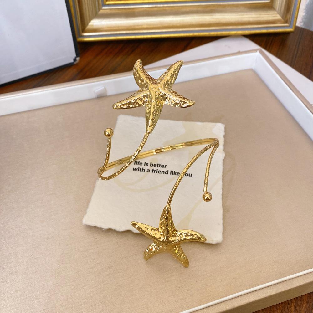 Punk Metal Starfish Cuff Bracelets for Women Punk Gold Color Geometric Personality Opening Arm Bracelets Jewelry Adjustable
