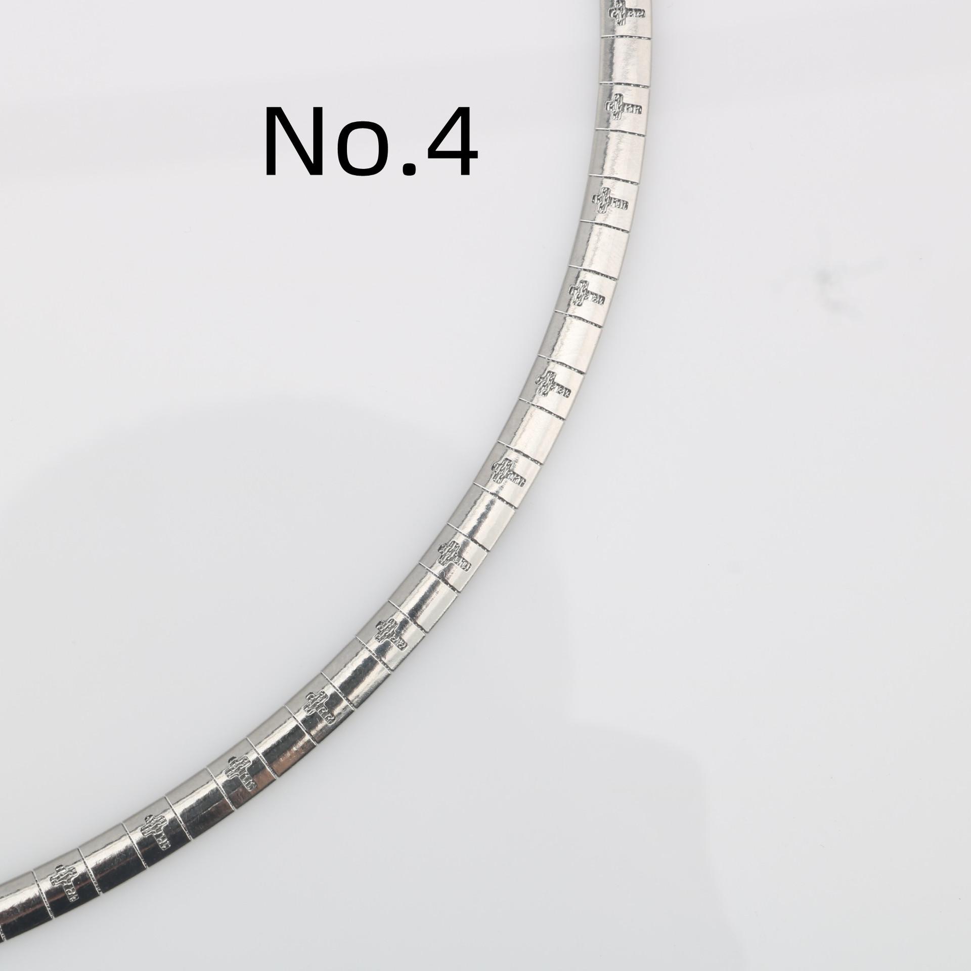 

Женское колье-чокер из нержавеющей стали с крестообразным узором из цветков сливы