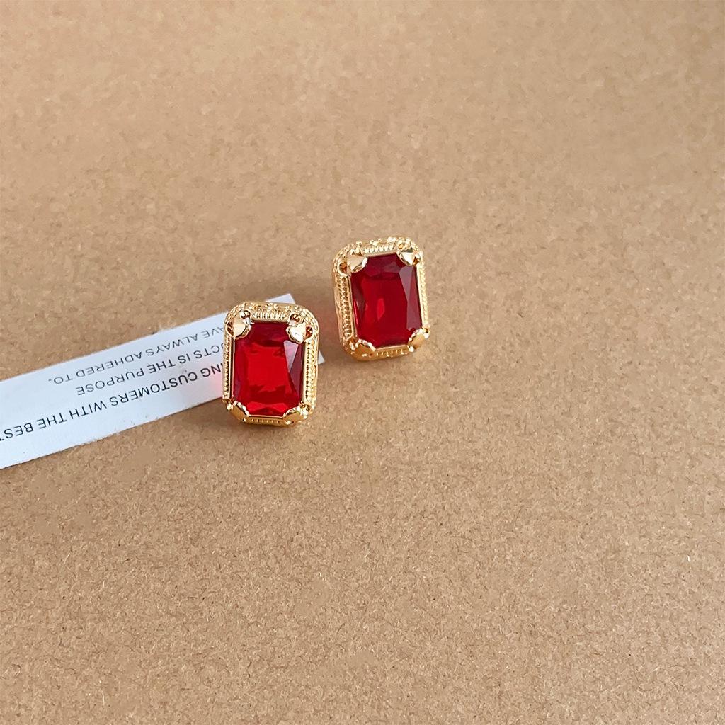 Elegant Retro Red Heart Pearl Earrings for Women - French Style Jewelry