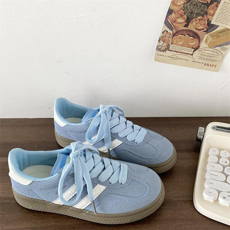 Strawberry bear niche retro shoes women's little white shoes spring new casual sports board shoes