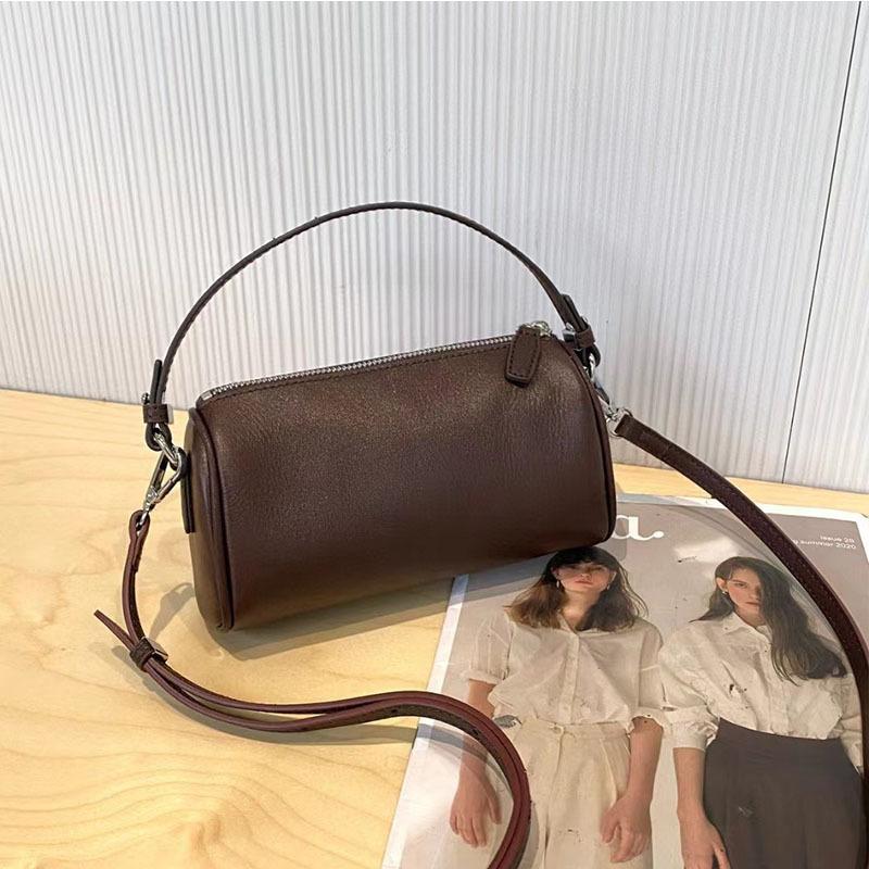Simple Crossbody Small Bag for Women's New Soft Leather Mobile Phone Bag Versatile Lightweight Handheld Pen Bag