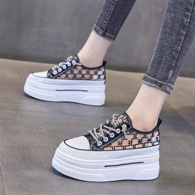 Kleiner Innenhöhenzuwachs kleine weiße Schuhe Damen Plateau Mesh atmungsaktiv 2025 neue Sommermode lässige Sportschuhe