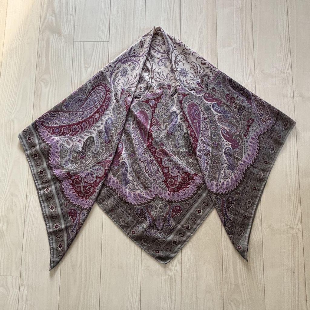 Used ETRO scarf green purple pink beige paisley pattern paisley made in Italy