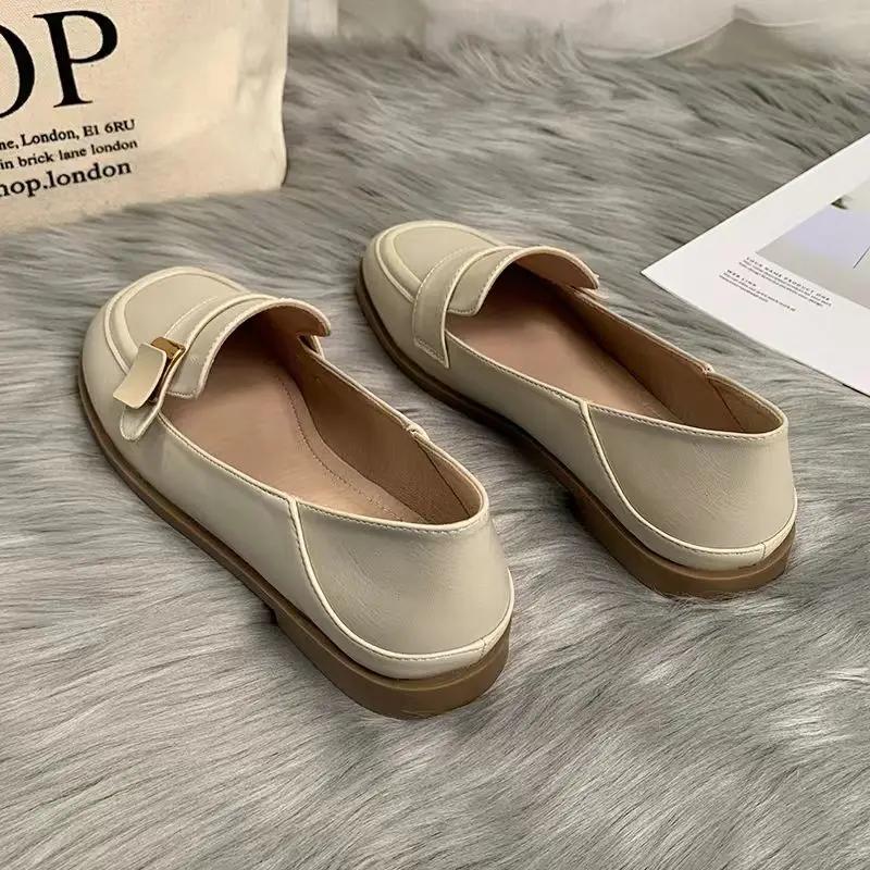 Round Toe Loafers Beige Moccasins Flat Woman Footwear Luxury Leather Casual Flats Low Heel Elegant Office Shoes For Women Chic A