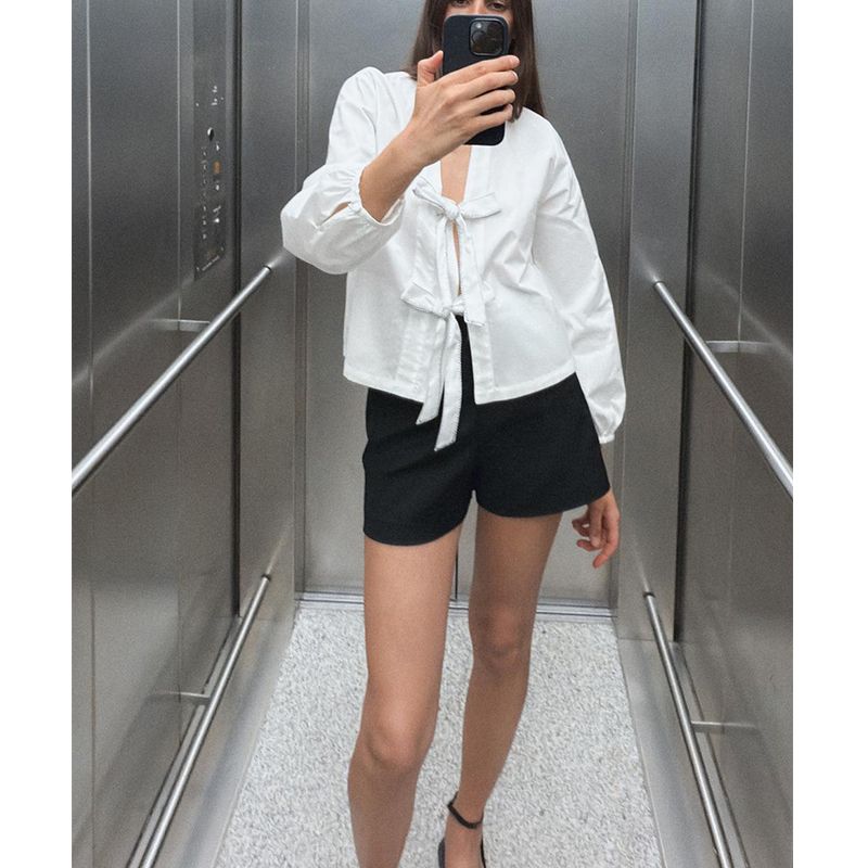 Summer New Product Women's Clothes round Neck Long Sleeves Contrast Color Seized Line Bowknot Decoration Poplin Shirt Tops 0387058