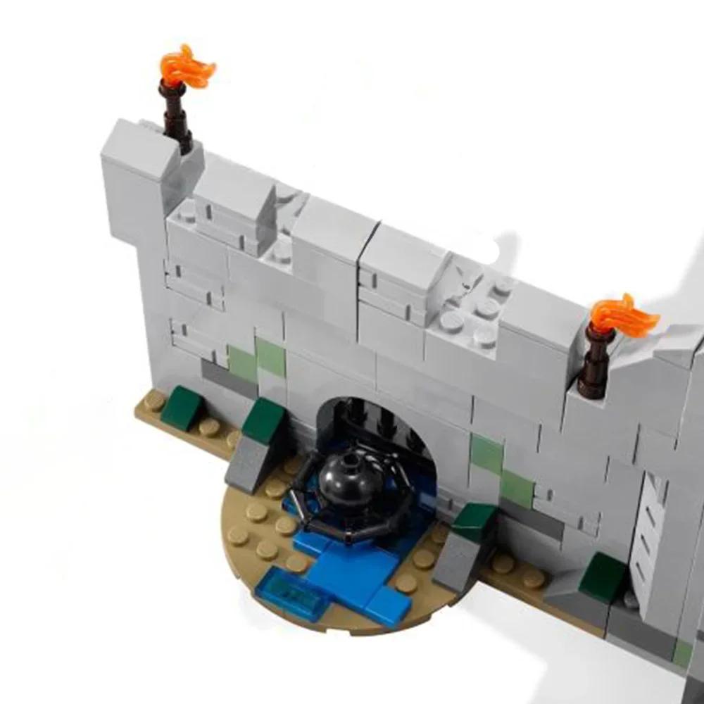 2025 NEW 1368pcs The Battle of Helm's Deep Building Blocks Assembling Fit Bricks Model Toys for Children Birthday Gift Set