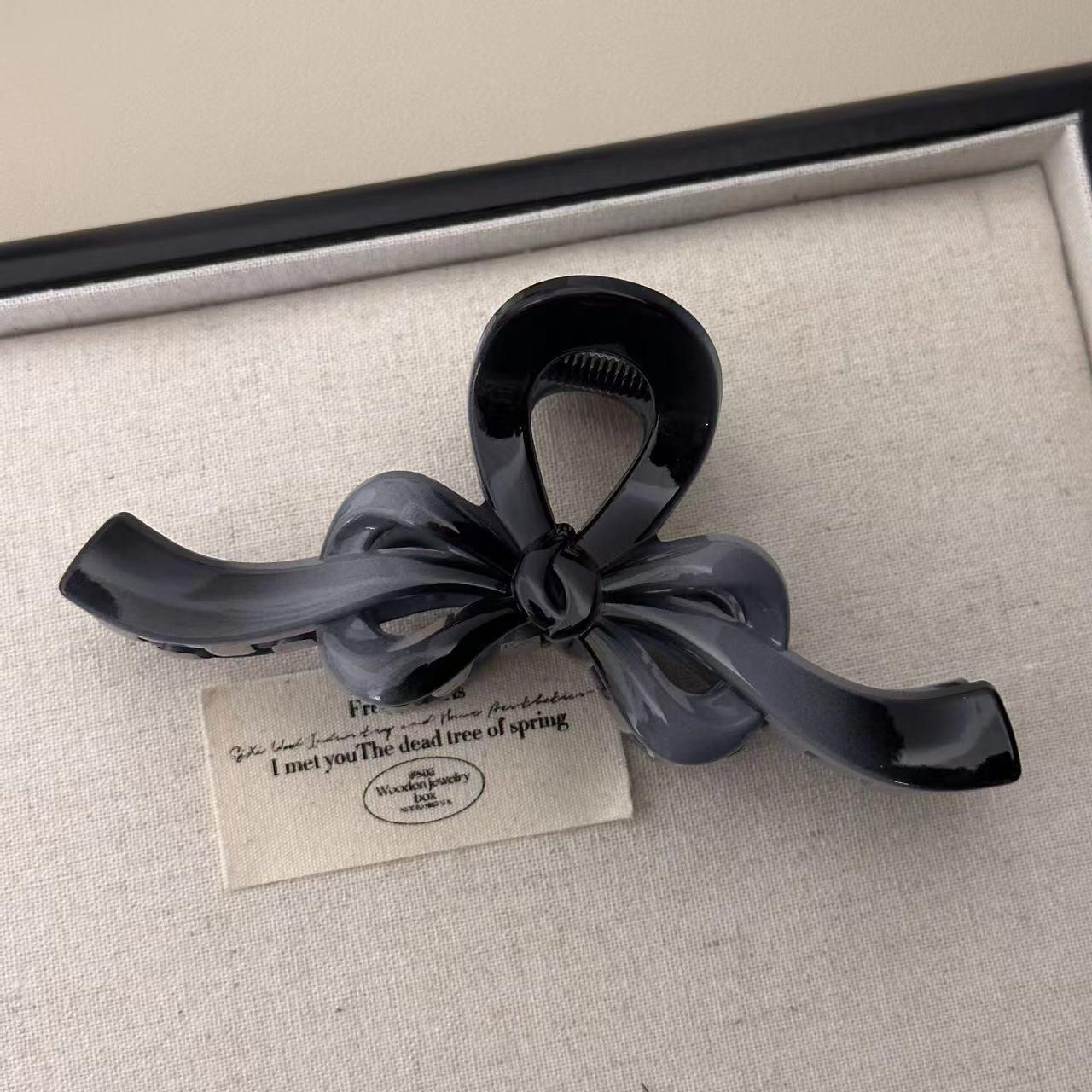 Gradient Color Bow Line Claw Clip for Women s Hair Bun - Large Size Shark Clip Hair Accessory