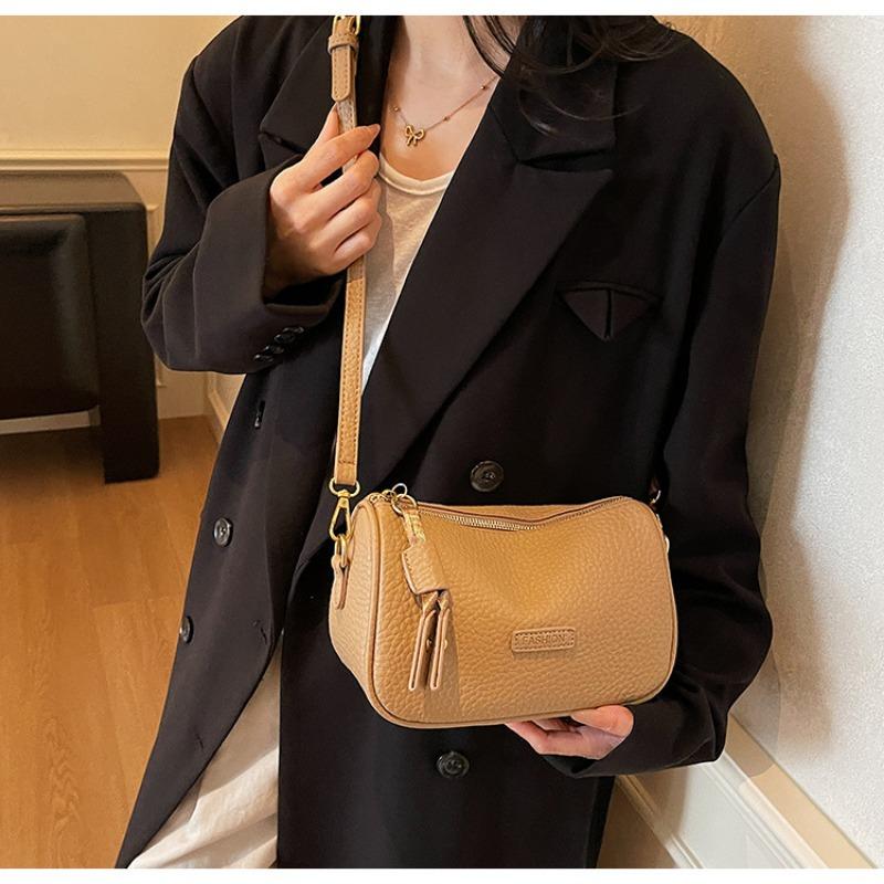 Retro small bag women's autumn and winter versatile new fashion broadband shoulder messenger bag pillow bag