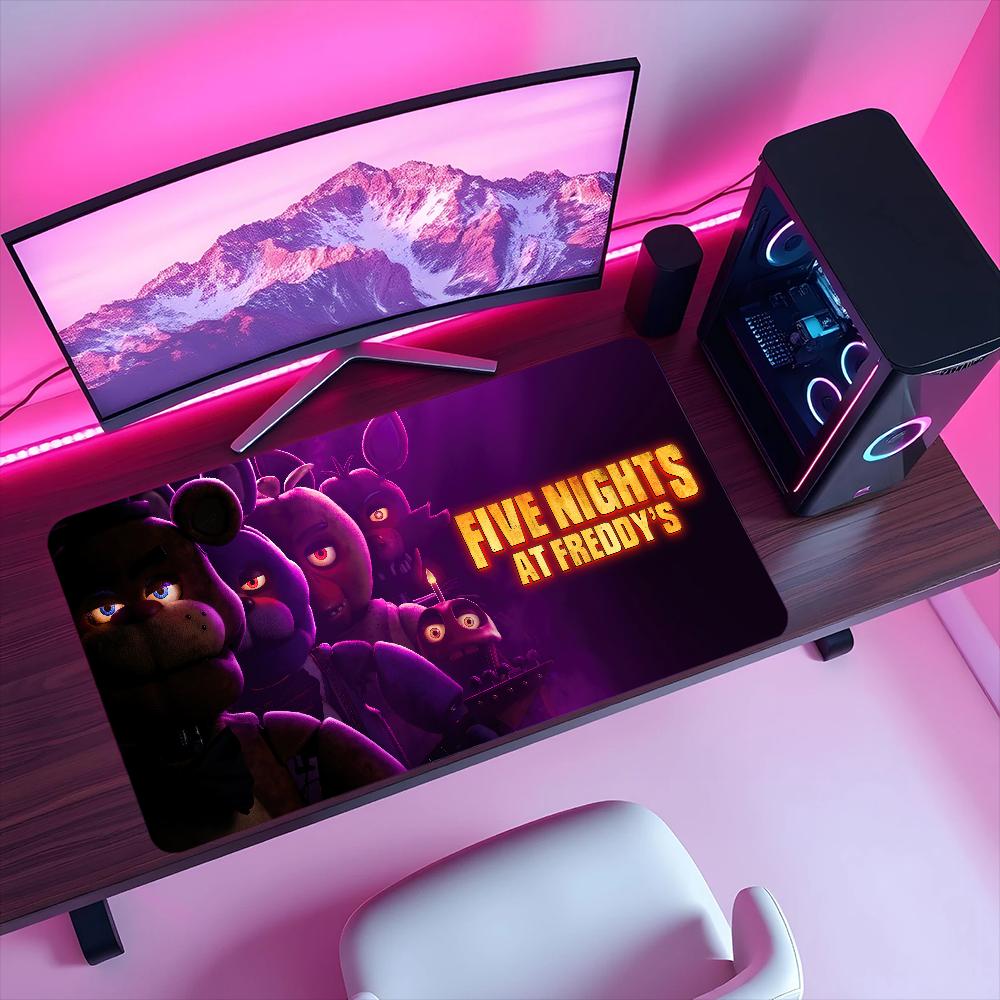 F-Five Nights at Freddys Mauspads Rutschfest Verdickt Groß Schreibfläche Verriegelte Kante Büro Student Gaming Kissen MousePad