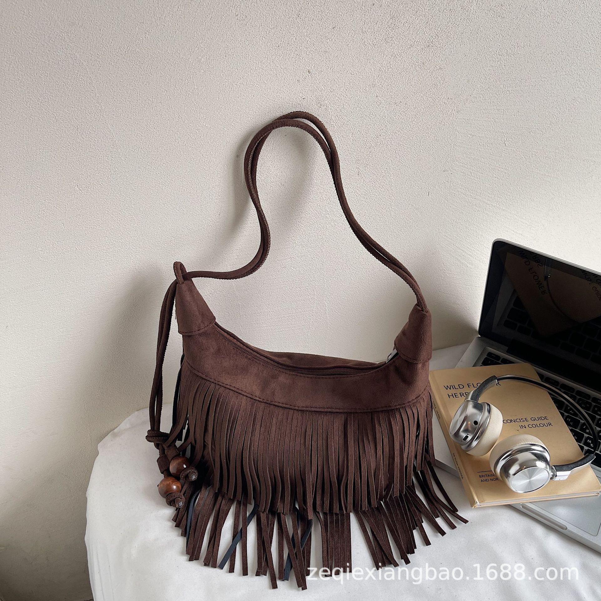 

2025 новая ретро богемная сумка с бахромой популярная женская сумка через плечо мессенджер