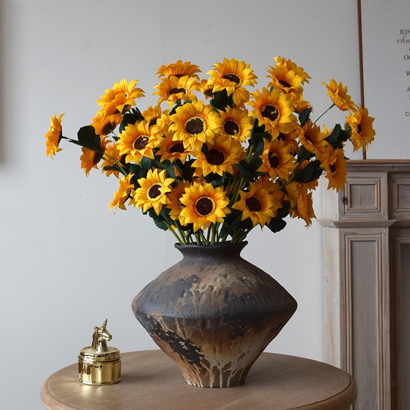 10pcs Artificial Oil Painting Style Sunflowers Silk Fake Flowers Hotel Decor Retro 3 Heads Sunflower Branches Simulated Flower