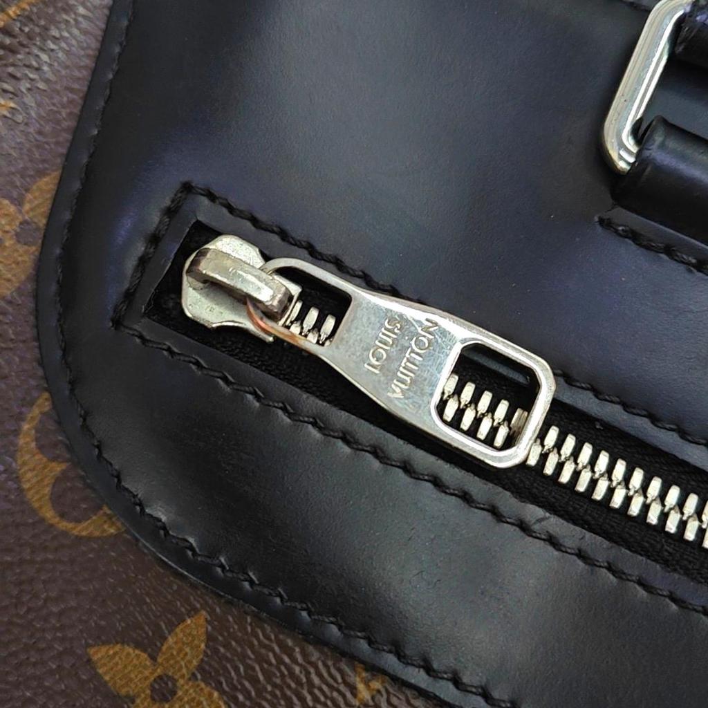 [Pre-Owned] Document Holder Day Commute Shoulder Strap Cowhide Briefcase Laptop Bag Large - Good #1XU28M1