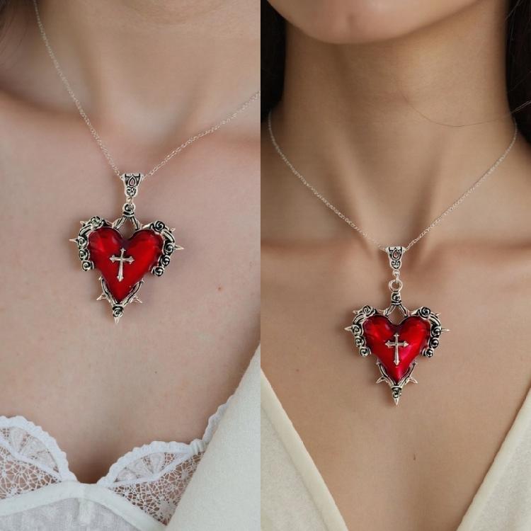 Stylish Gothic Red Heart Necklace Unique Thorn And Red Heart Necklace Charm For Women Seeking Individuality