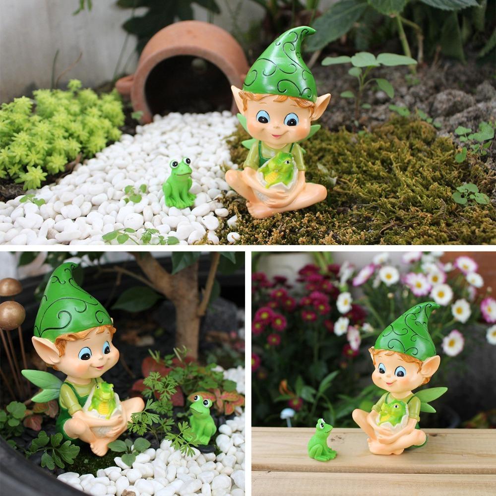 Durable Cartoon Elf Frog Statue Funny Handmade Garden Elf Decor Resin Crafts Frog Figurine Courtyard Patio Decor