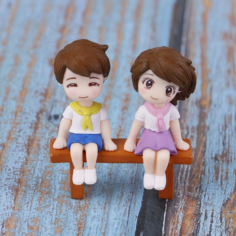 1Sada Sweet Couple Diy Miniaturní figurka Garden Deco Seat Micro Landscape
