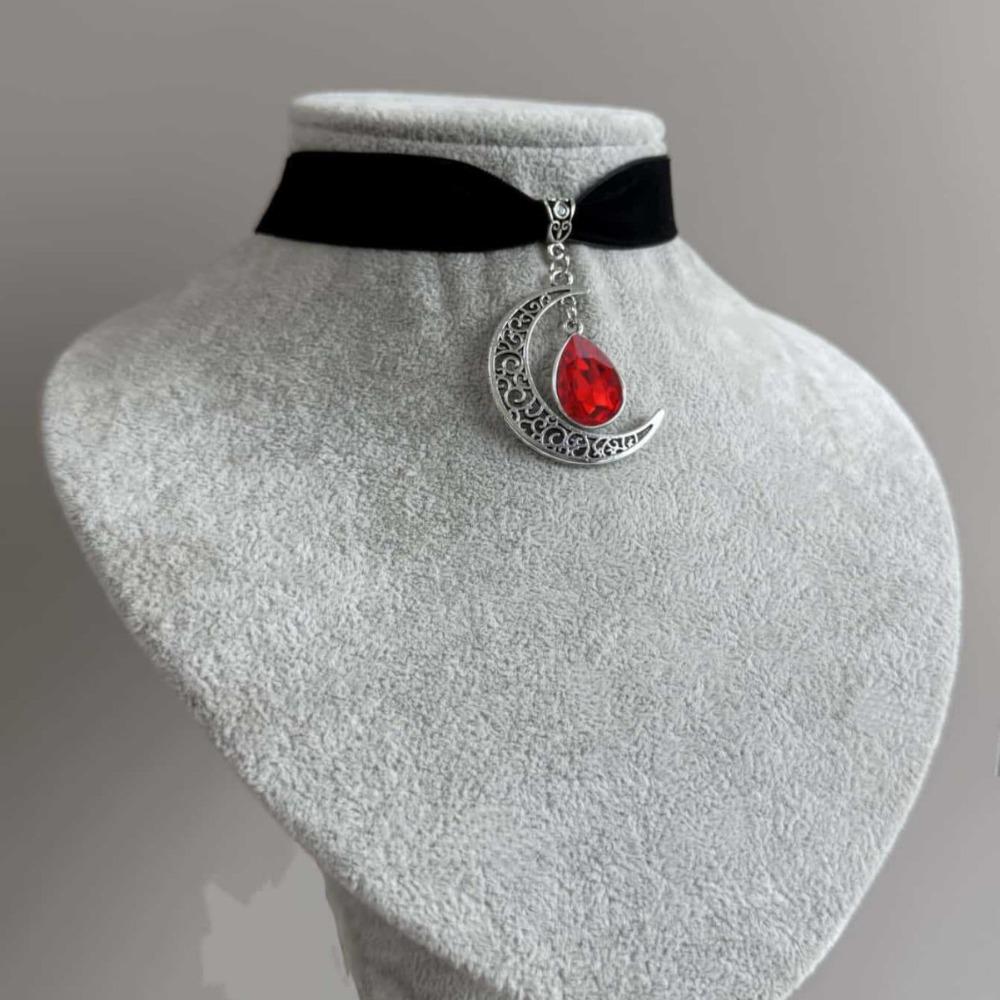 Gothic Silver Color Hollowed-out Crescent Moon Teardrop-shaped Imitation Gemstone Pendant Necklace for Women Halloween Jewelry