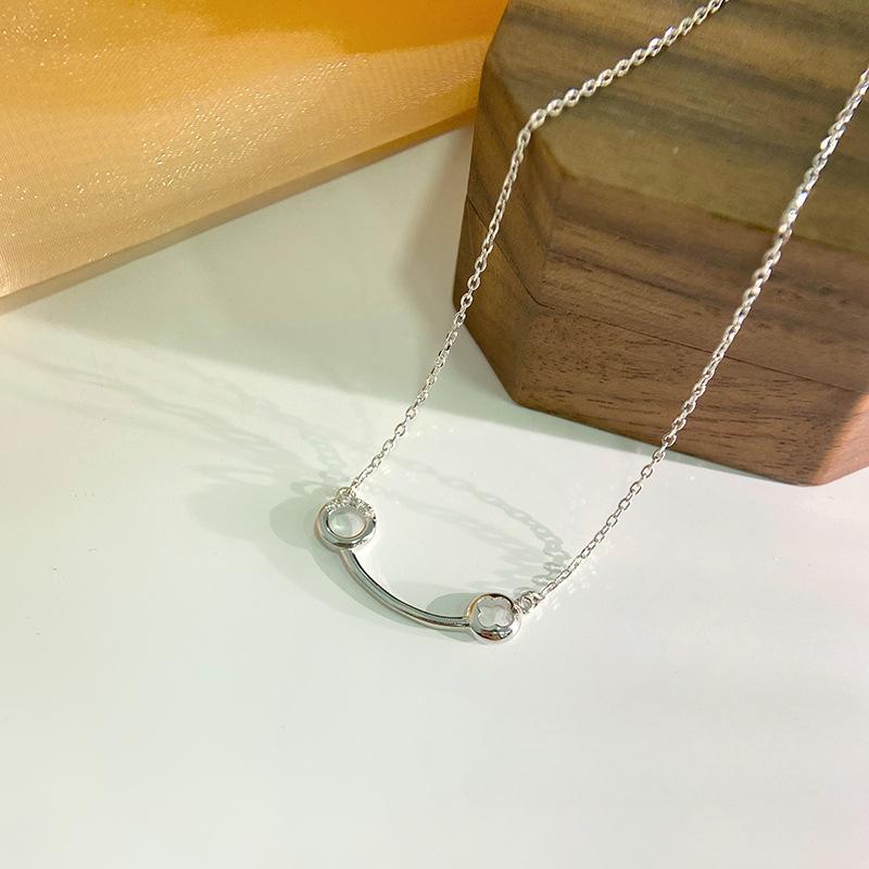 Light Luxury Smile Necklace, Sweet and Popular Design, Versatile Collar Chain Neck