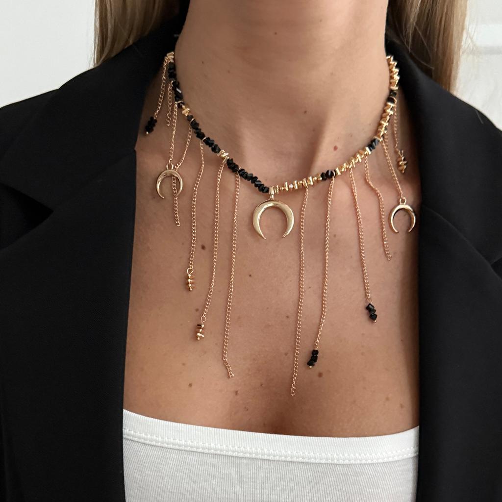 Sweet And Cool Spice Girl Crescent Crescent Love Pendant Tassel Necklace, Stylish Imitation Crystal Beaded Clavicle Chain