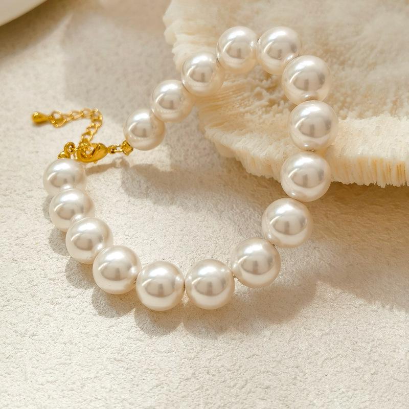 Elegant Chinese-Style Earrings & Necklace: Trendy, Versatile, Personalized Accessories for All Customers