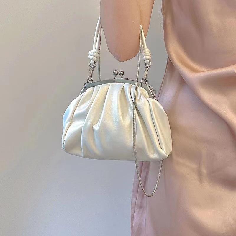 New Girl Cute Pleated Clip Gift Bag High-end Chain Bag Portable Messenger Bag Dumpling Bag