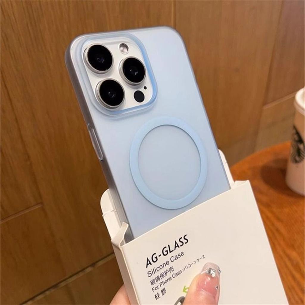 Advanced Skin-friendly Frosted Ice Mist Magnetic Phone Case for Apple 13 Stand Magsafe Ice Mist Magnetic Phone Case
