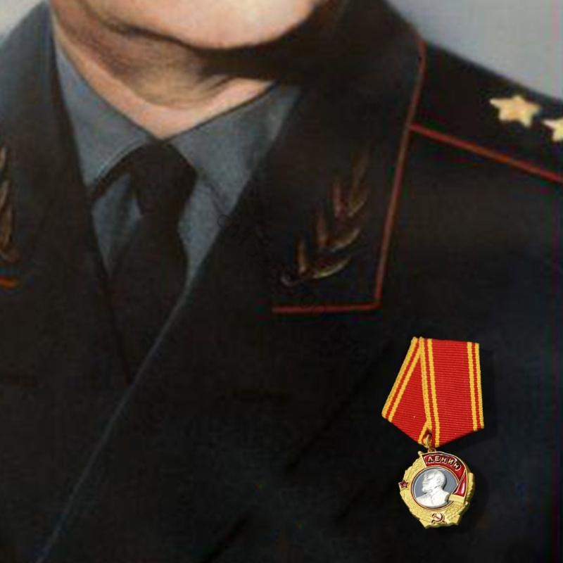 Soviet Lenin Order Badge Alloy Militaries Medals Historical Collectible For Role Play Costume Accessory AXYD