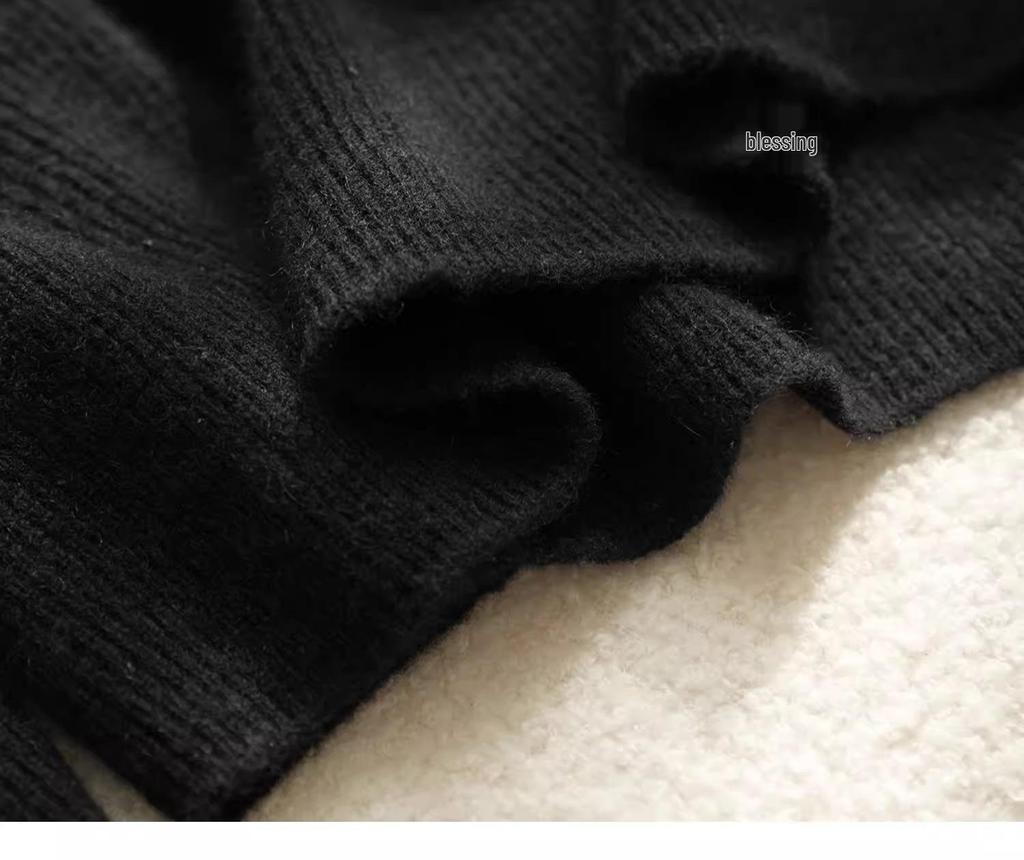Women's Seamless Pure Wool Semi-High Neck Slimming Sweater - Autumn/Winter Base Layer