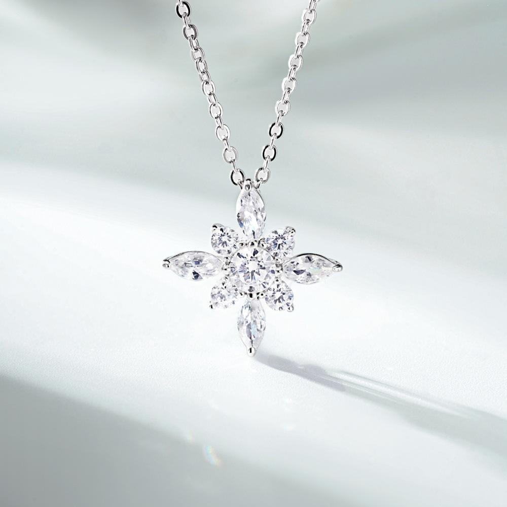 Snowflake Women's Necklace: S925 Sterling Silver with High Carbon Diamond Zirconia - Simple Niche Clavicle Chain Jewelry