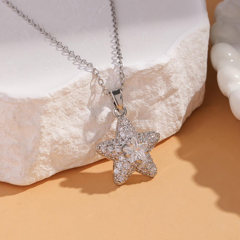 Women's Silver Titanium Steel Necklace with Micro-Inlaid Zircon - Elegant, Durable Clavicle Chain Jewelry