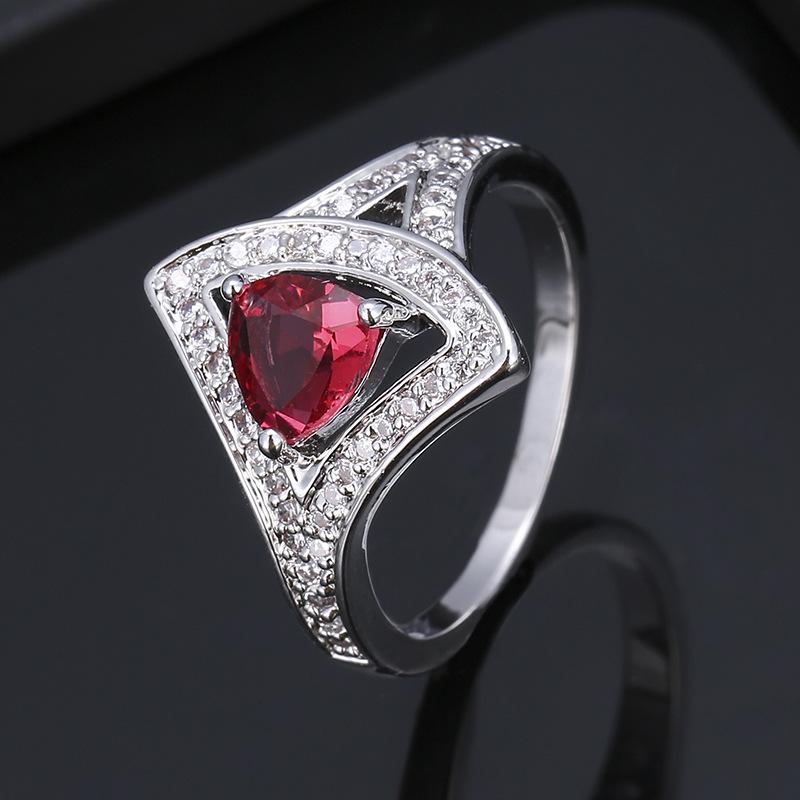 European and American Fan-Shaped Diamond Inlaid Geometric Metal Women s Ring Size 9